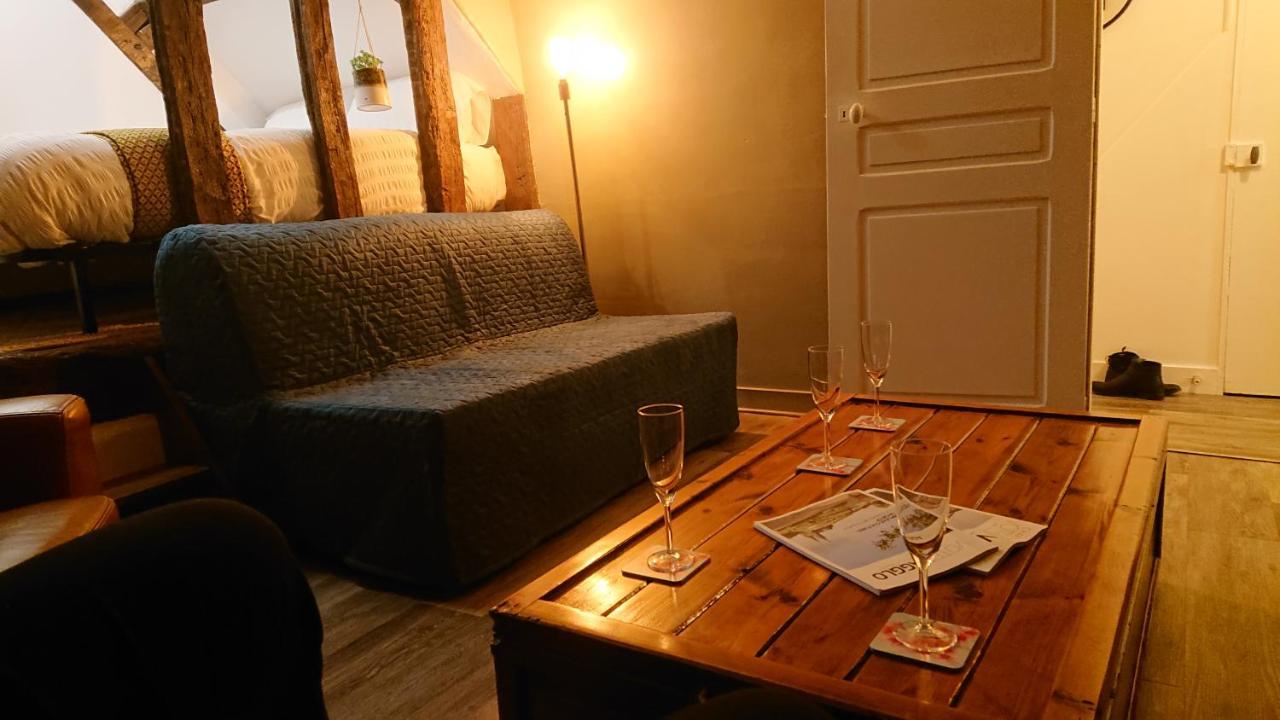 Apartament Nuits Au Grenier De Chartres Zewnętrze zdjęcie